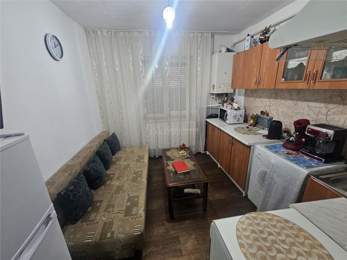 Resita, Garsoniera Mobilata+Utilata, Parter, Calea Caransebesului - foto 23