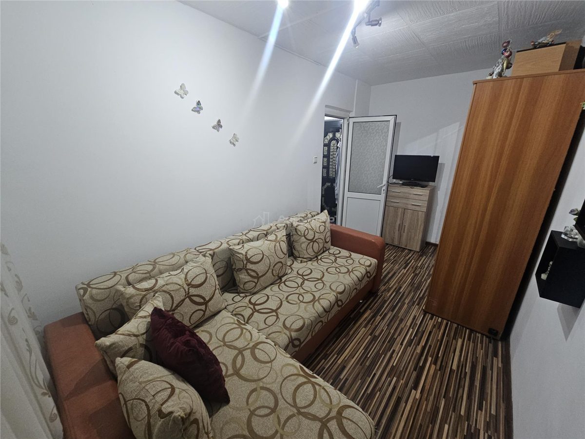 Resita, Garsoniera Mobilata+Utilata, Parter, Calea Caransebesului - foto 5