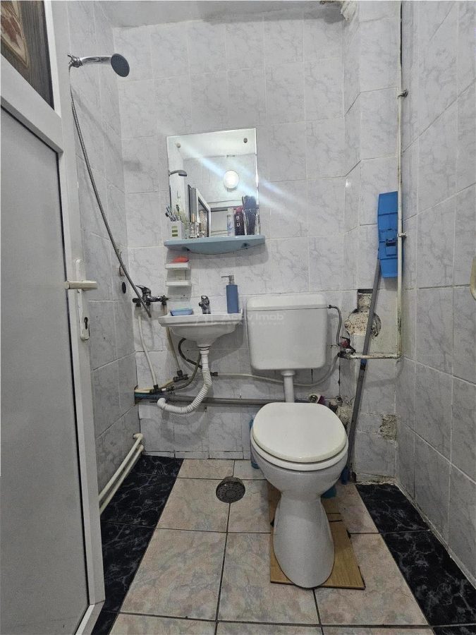 Resita, Garsoniera Mobilata+Utilata, Parter, Calea Caransebesului - foto 7