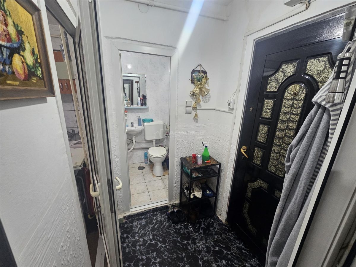 Resita, Garsoniera Mobilata+Utilata, Parter, Calea Caransebesului - foto 8