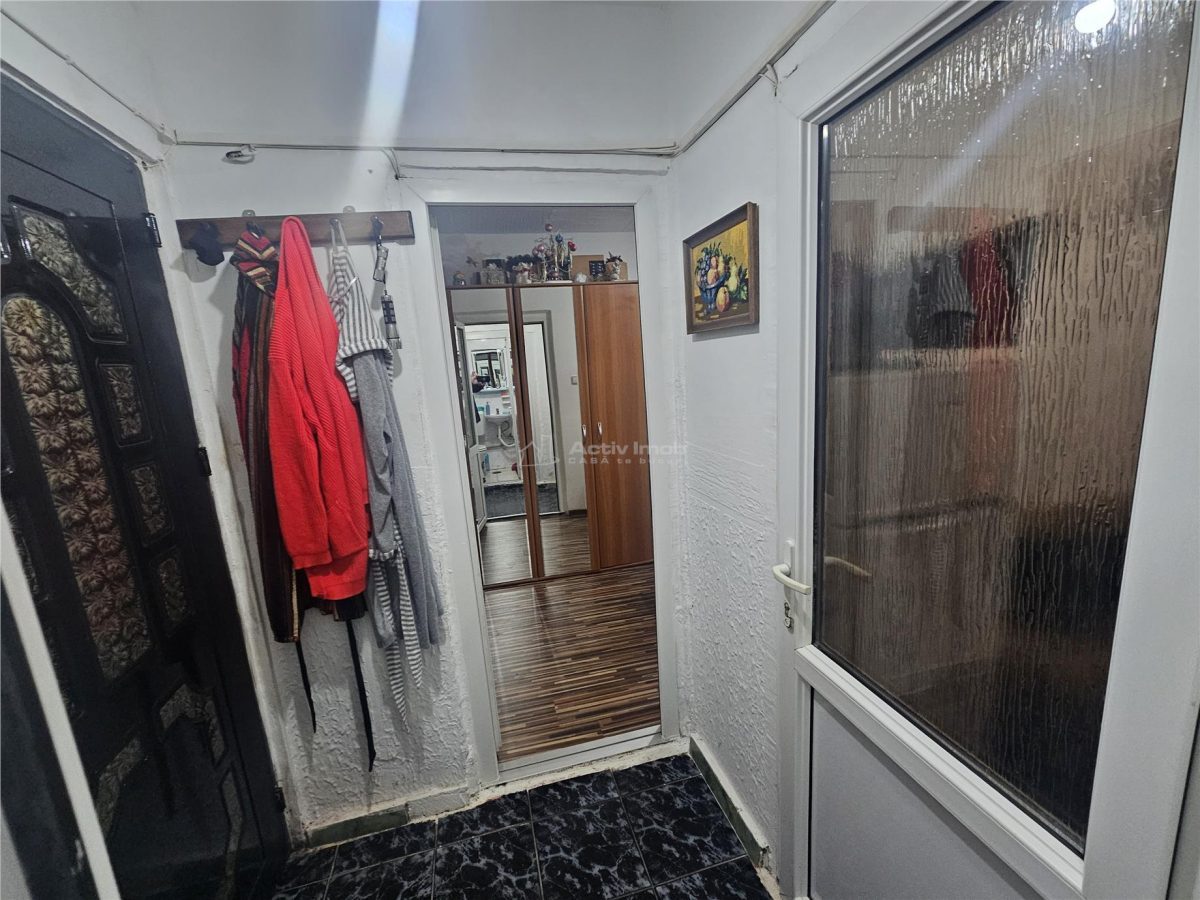 Resita, Garsoniera Mobilata+Utilata, Parter, Calea Caransebesului - foto 9