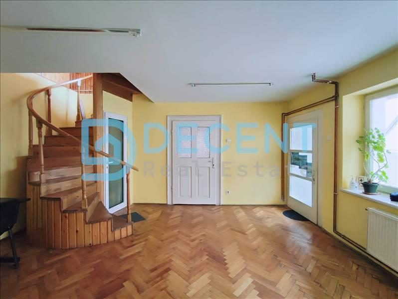 Apartament  in casa 5 camere, Brasov - foto 2