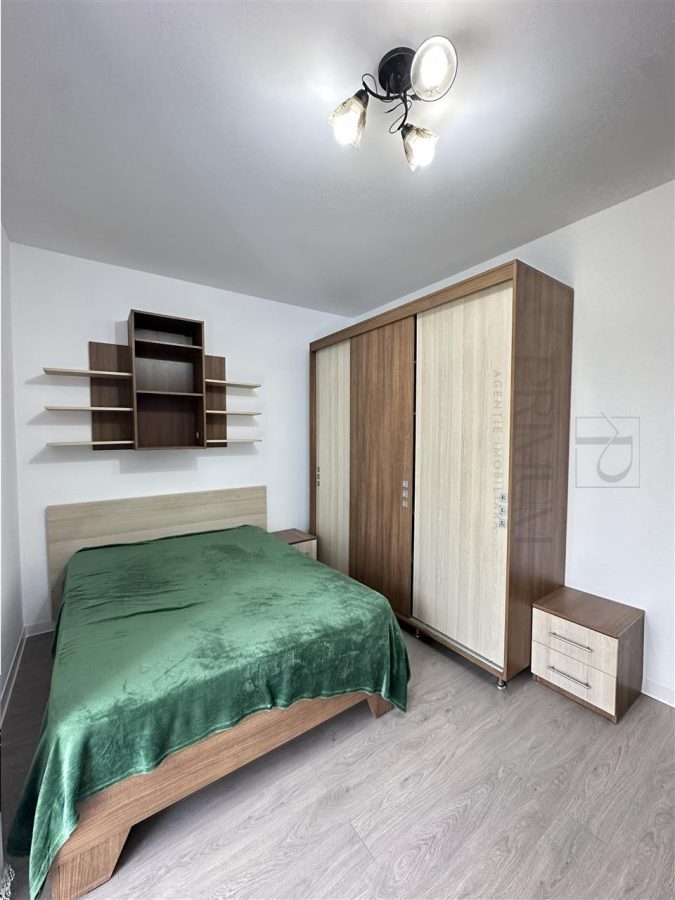 GIROC - 2 Camere - 2 Locuri de parcare - Decomandat - Zona buna - foto 3