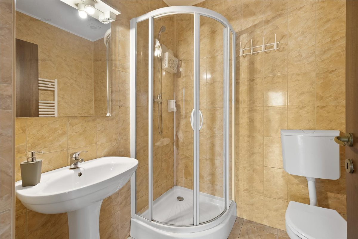 Afacere la cheie | Pensiune cu 10 camere | Sanpetru Brasov - foto 11