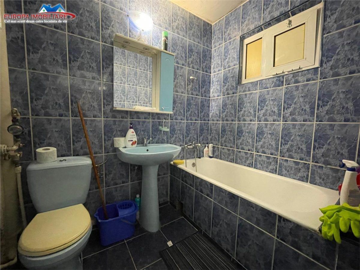 Apartament cu 2 camere de vanzare zona centrala-Tulcea - foto 5