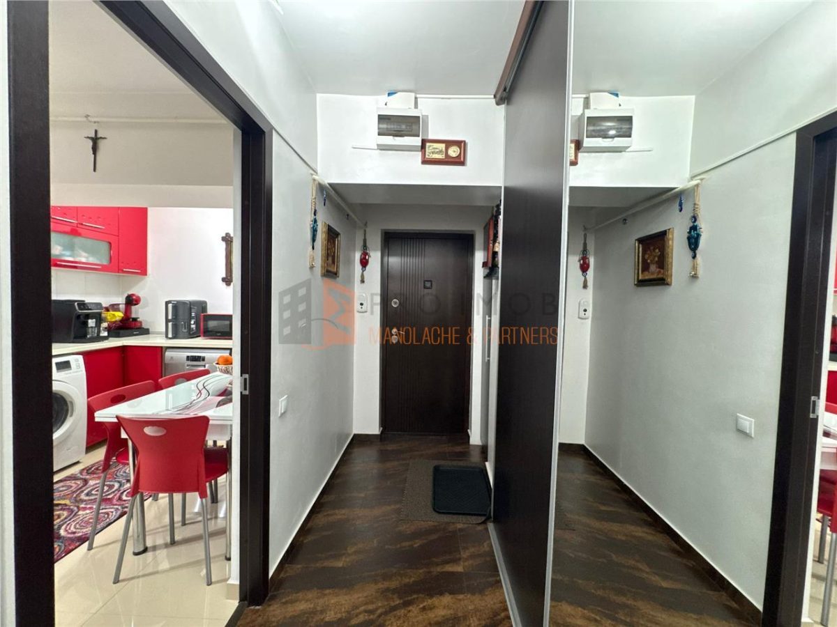 Apartament 3 camere cf 1 decomandat zona Ultracentral - foto 12