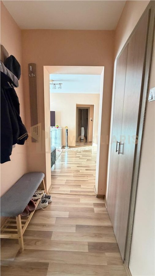 Apartament 3 camere, etaj intermediar, Cartierul Sasar - foto 7