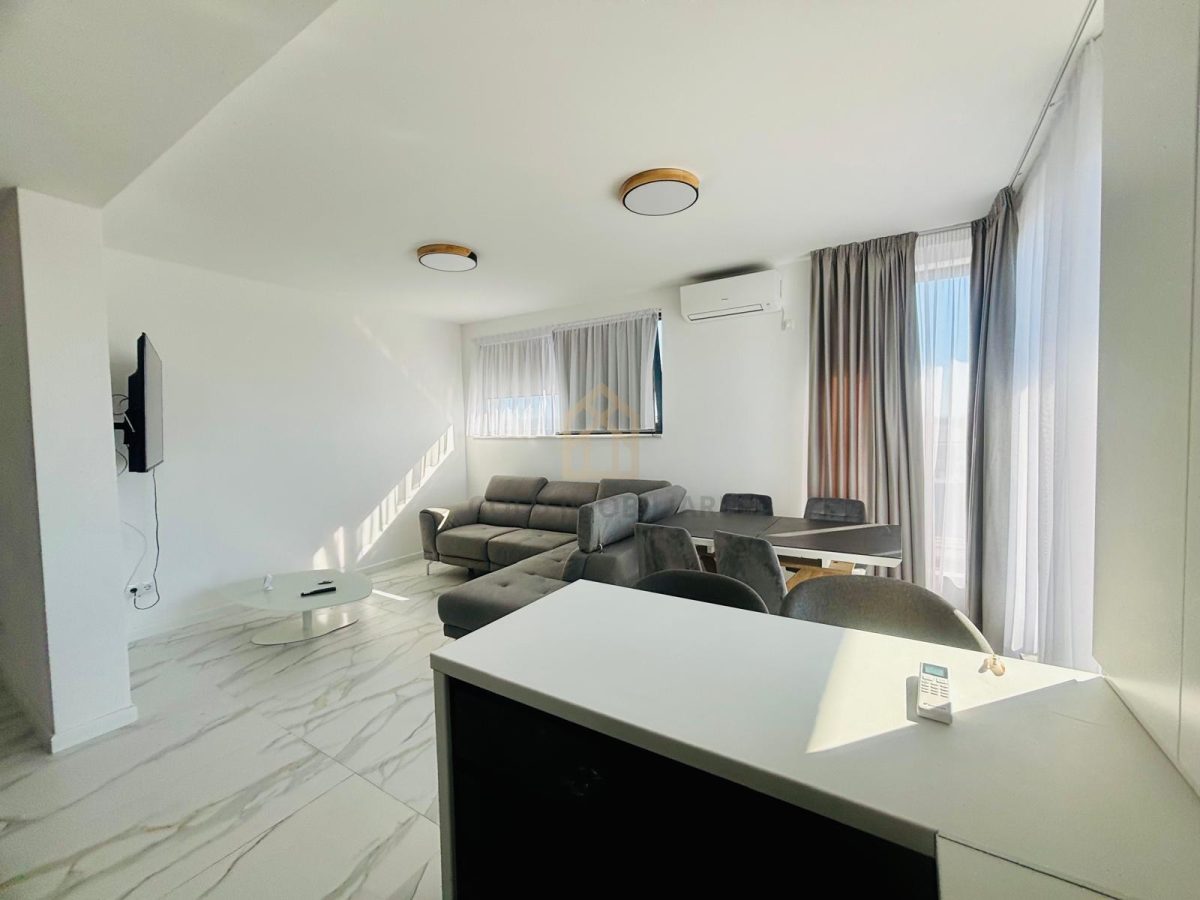 De închiriat Penthouse modern - foto 5