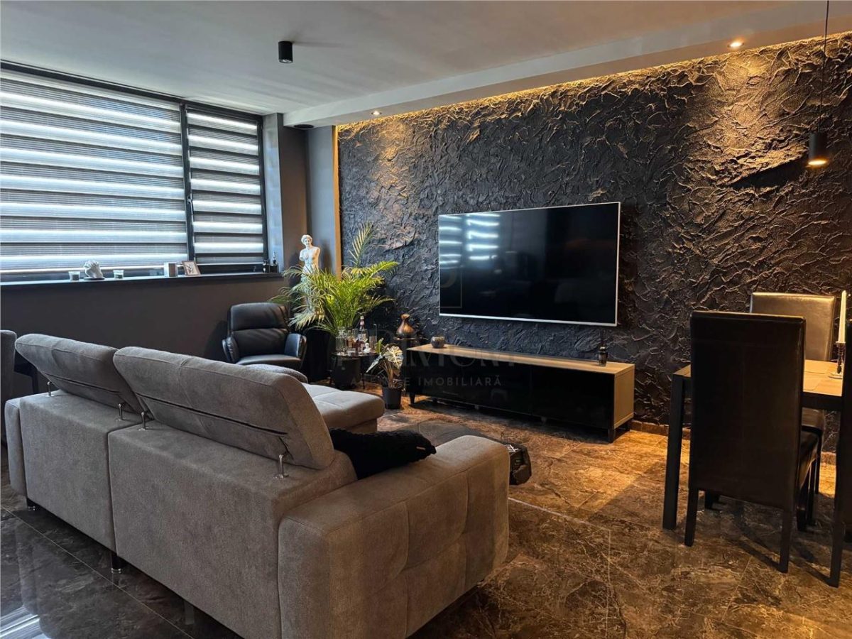 TORONTAL XCITY - 3 CAM - 2 BAI - SISTEM SMART - MOBILAT - UTILAT - 