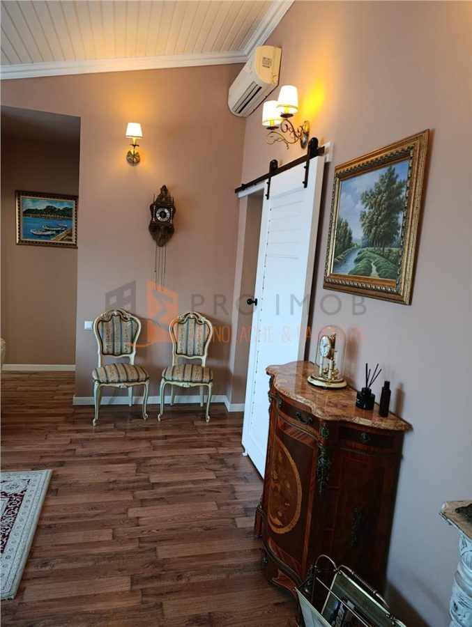 Apartament 3 camere cf 1 decomandat zona Micro 5 - foto 4