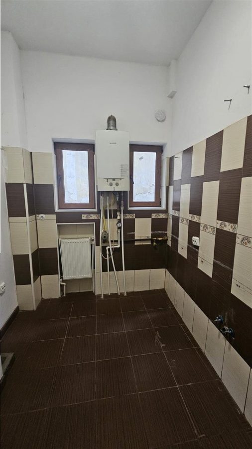 Calea Plevnei,apartament 3 camere, centrala termica - foto 12