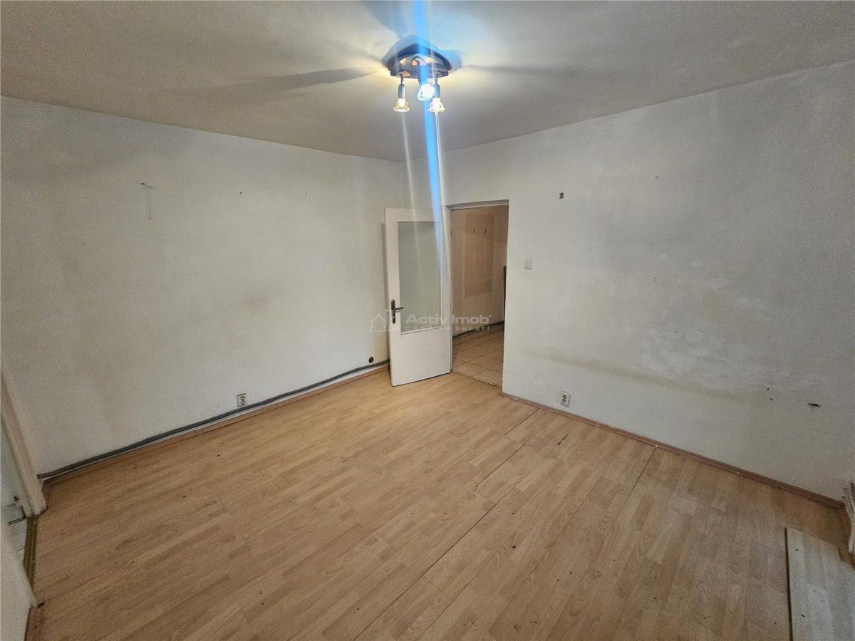 Resita, 2 Cam. Cf. 1, Et. 1, Micro 2 - foto 11