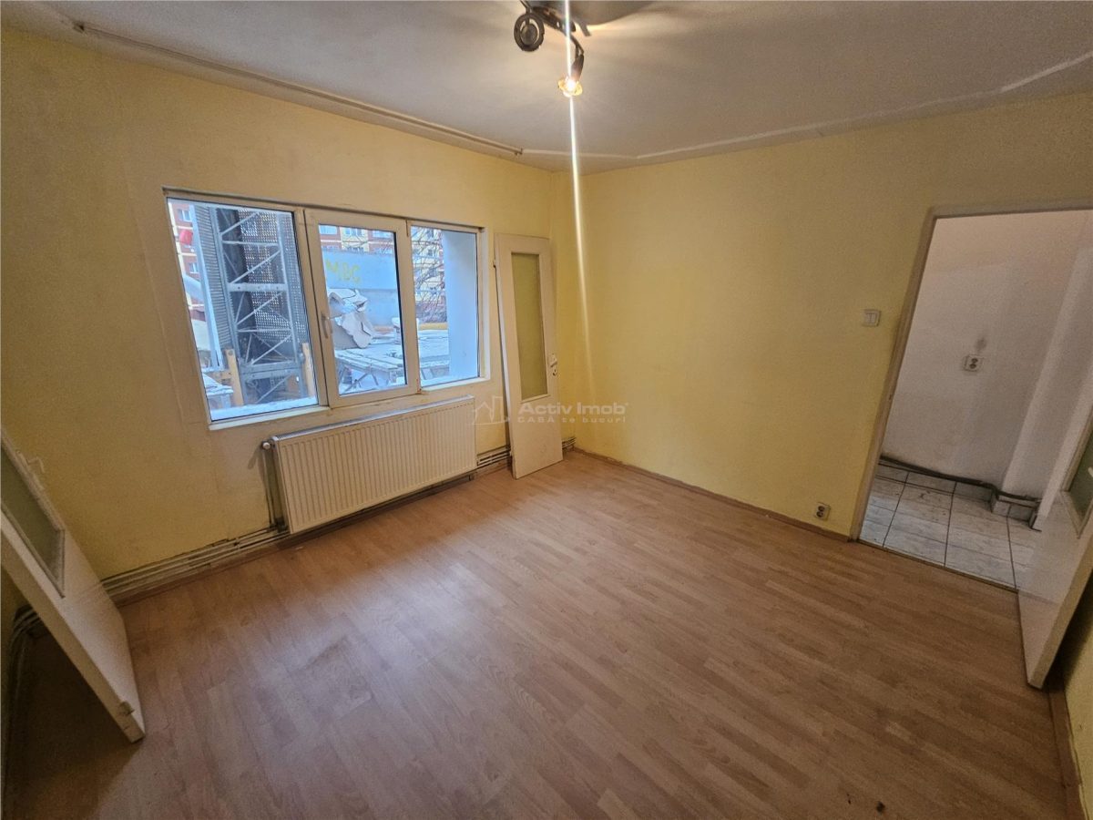 Resita, 2 Cam. Cf. 1, Et. 1, Micro 2 - foto 15