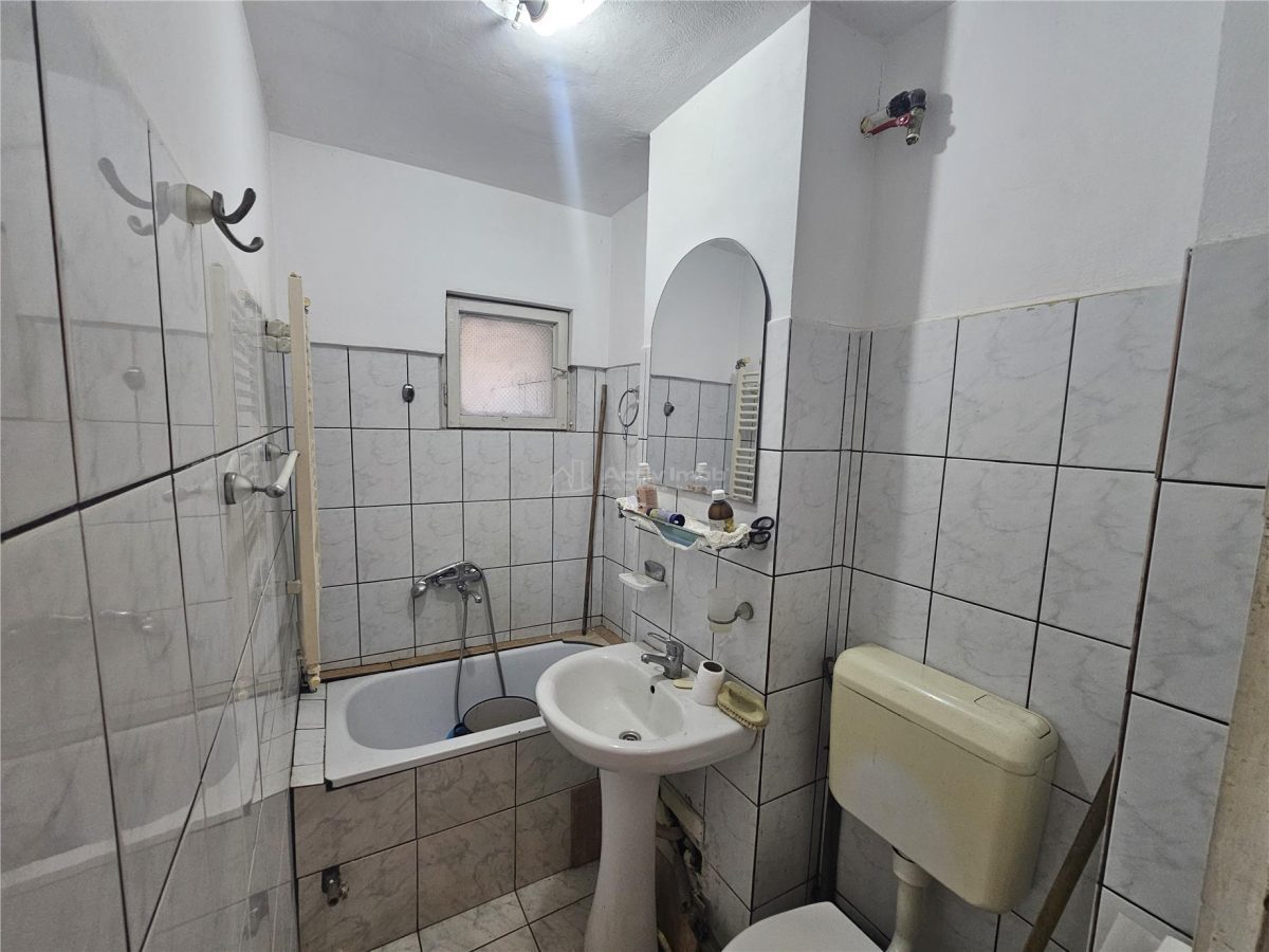 Resita, 2 Cam. Cf. 1, Et. 1, Micro 2 - foto 18