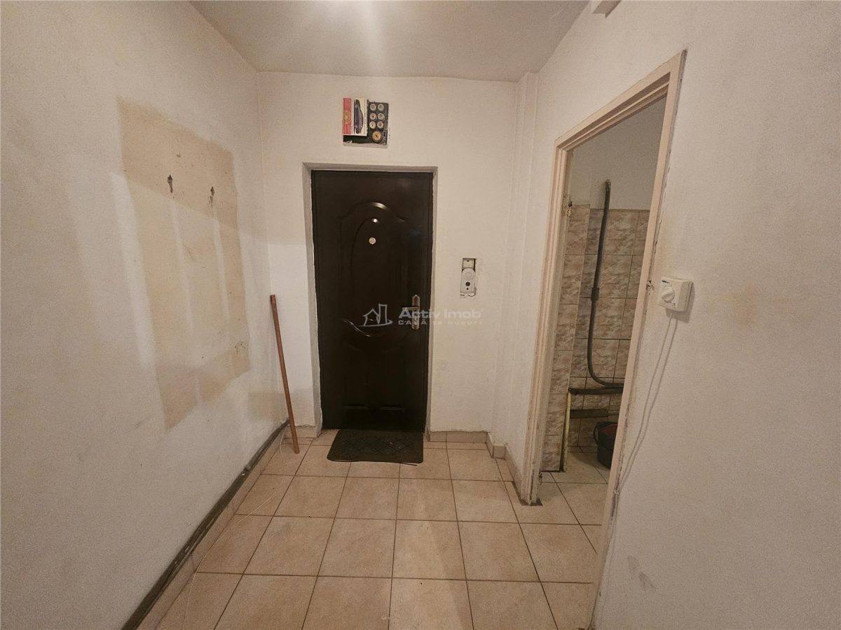 Resita, 2 Cam. Cf. 1, Et. 1, Micro 2 - foto 9