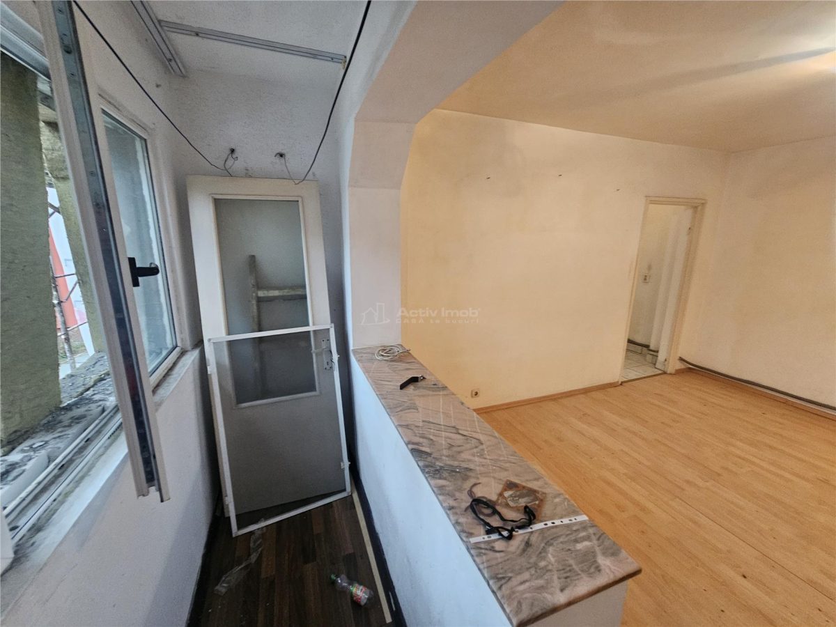 Resita, 2 Cam. Cf. 1, Et. 1, Micro 2 - foto 10