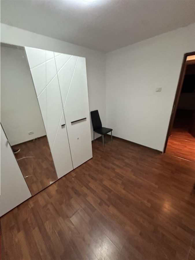 3 camere etaj 1 langa Mall - foto 3