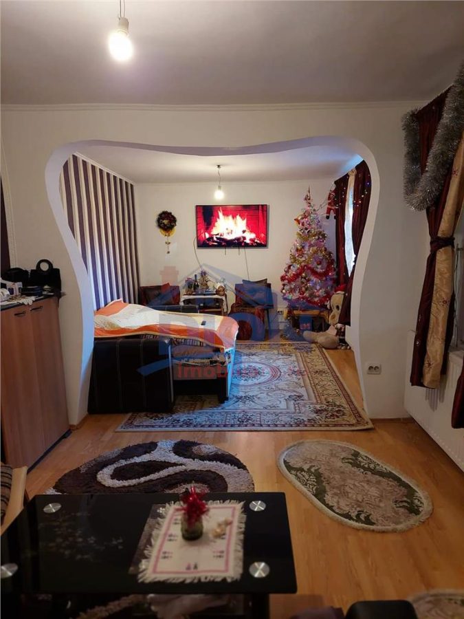 Casa si teren  in Tei -  Petricani - foto 2