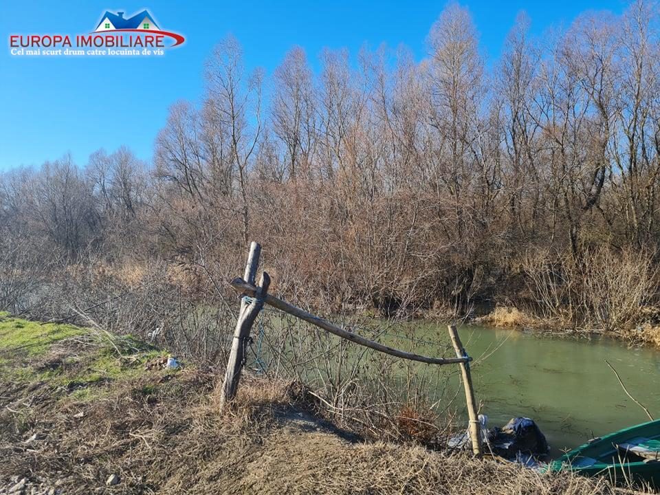 Teren intravilan cu deschidere la Dunare Loc. Pardina, Jud.Tulcea - foto 3