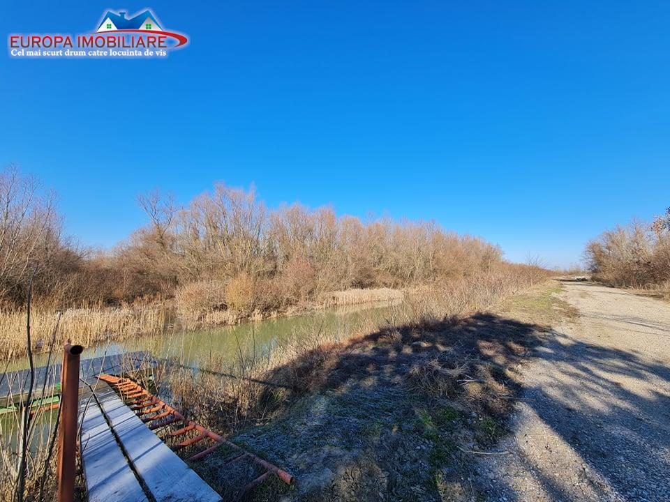 Teren intravilan cu deschidere la Dunare Loc. Pardina, Jud.Tulcea - foto 4