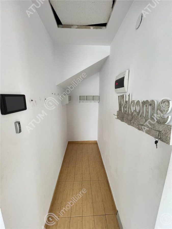 Casa individuala 8 camere 2 garaje 500 mp teren zona Selimbar - foto 23