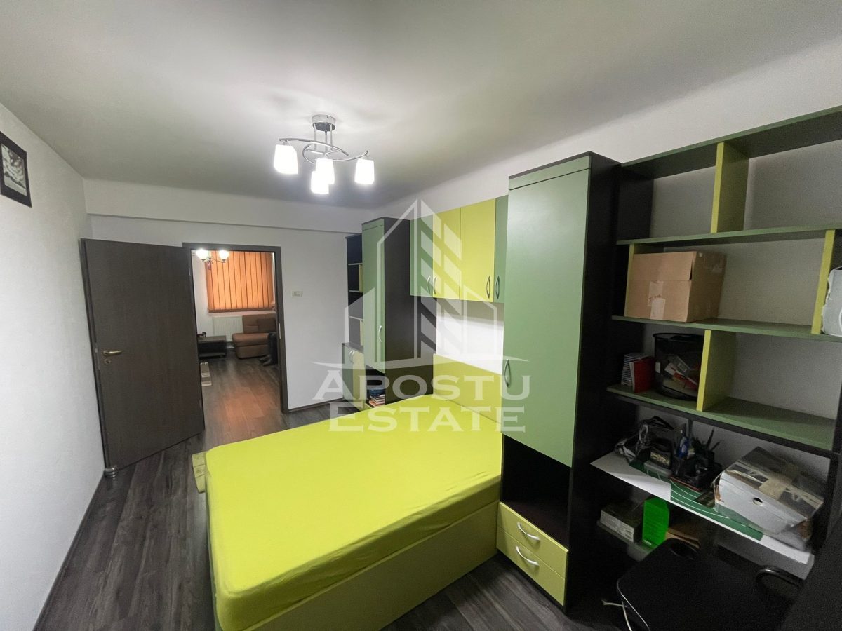 Apartament 2 camere semidecomandat, etajul 2, zona Dambovita - Timisoara
