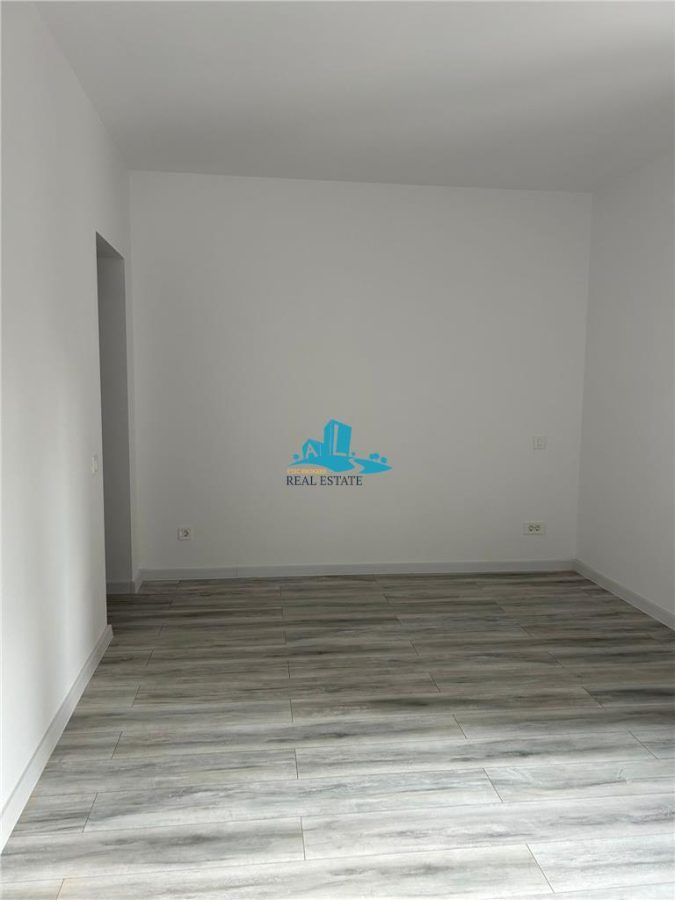 Vanzare casa 3 camere, 2 bai, curte 300 mp, Parc Bazilescu, renovata integral - foto 9