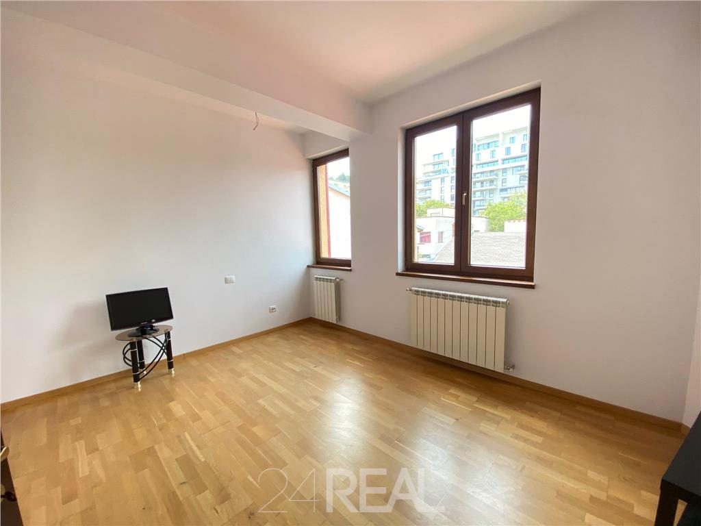 Vila de inchiriat langa metrou Aurel Vlaicu - pretabila birou - foto 10