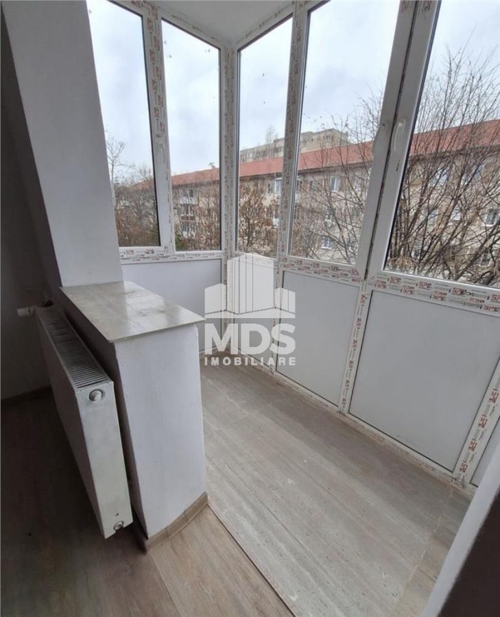 4 camere etaj intermediar langa Mall renovat recent - foto 8