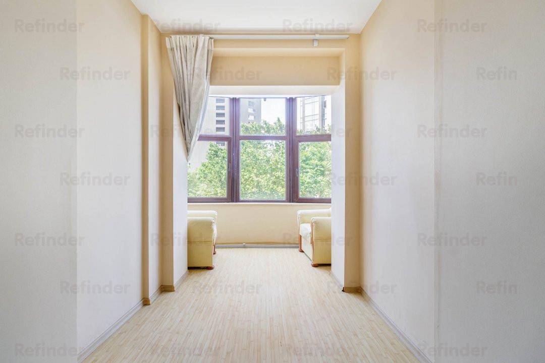 Vanzare apartament 3 camere | Unirii | cartier evreiesc | etaj 1/4 | decomandat 105mp | fara risc seismic | bloc consolidat | - foto 2