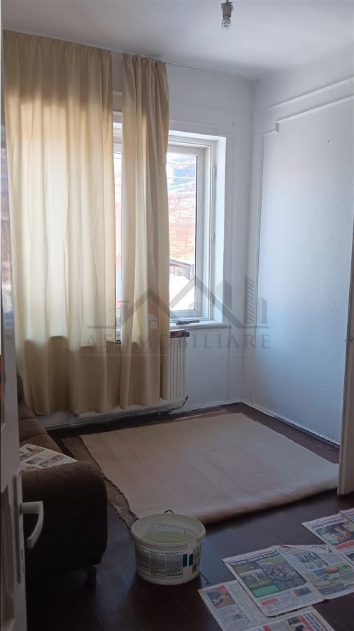 Tatarasi zona Piata Chirila teren 576mp cu casa si anexe (pretabil  si privatizare) - foto 3