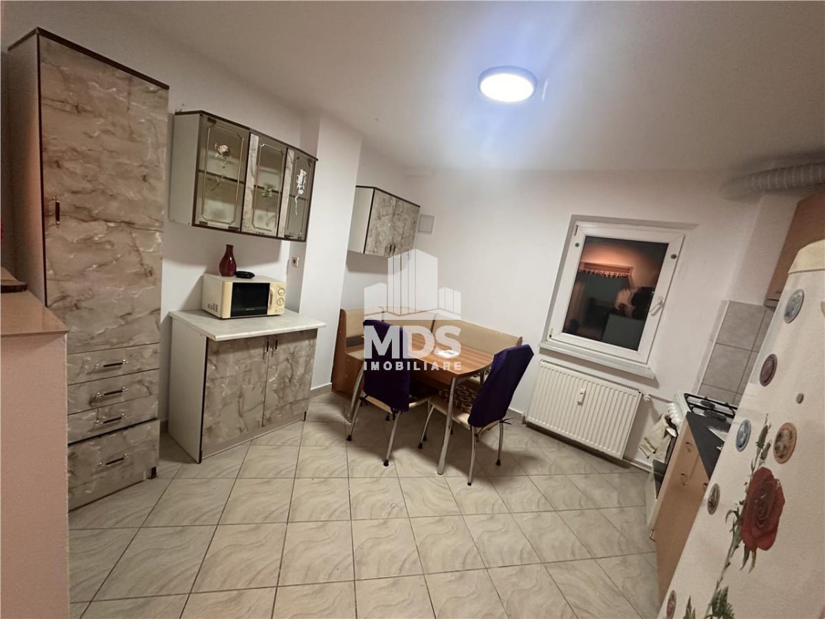 56mp, mobilat si utilat in bloc anvelopat lingă piata Doina - foto 2