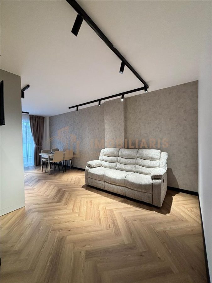 De inchiriat apartament 2 camere bloc nou - foto 4