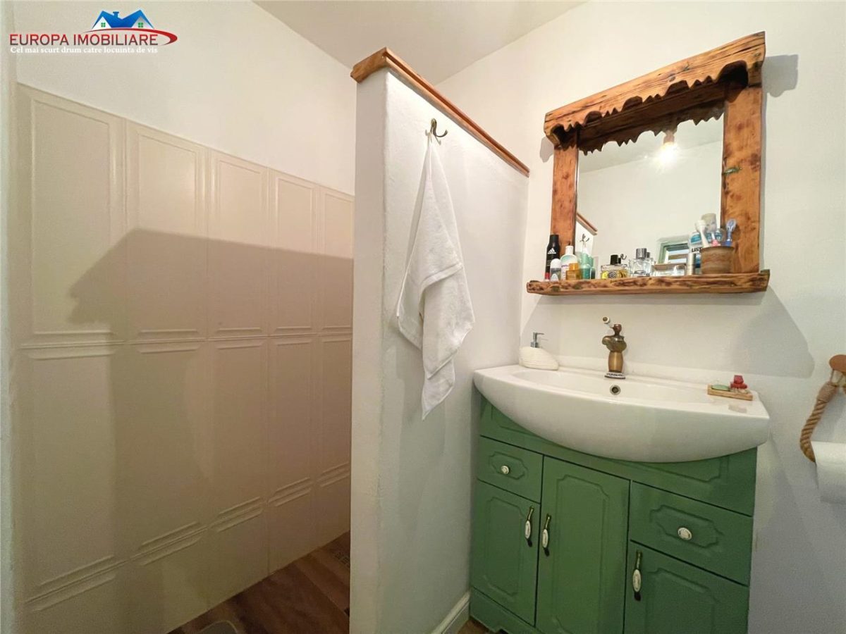 Casa de vanzare in Nufaru - foto 14