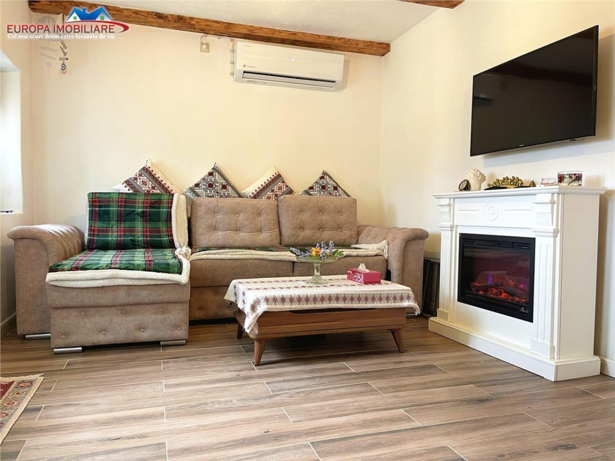 Casa de vanzare in Nufaru - foto 6