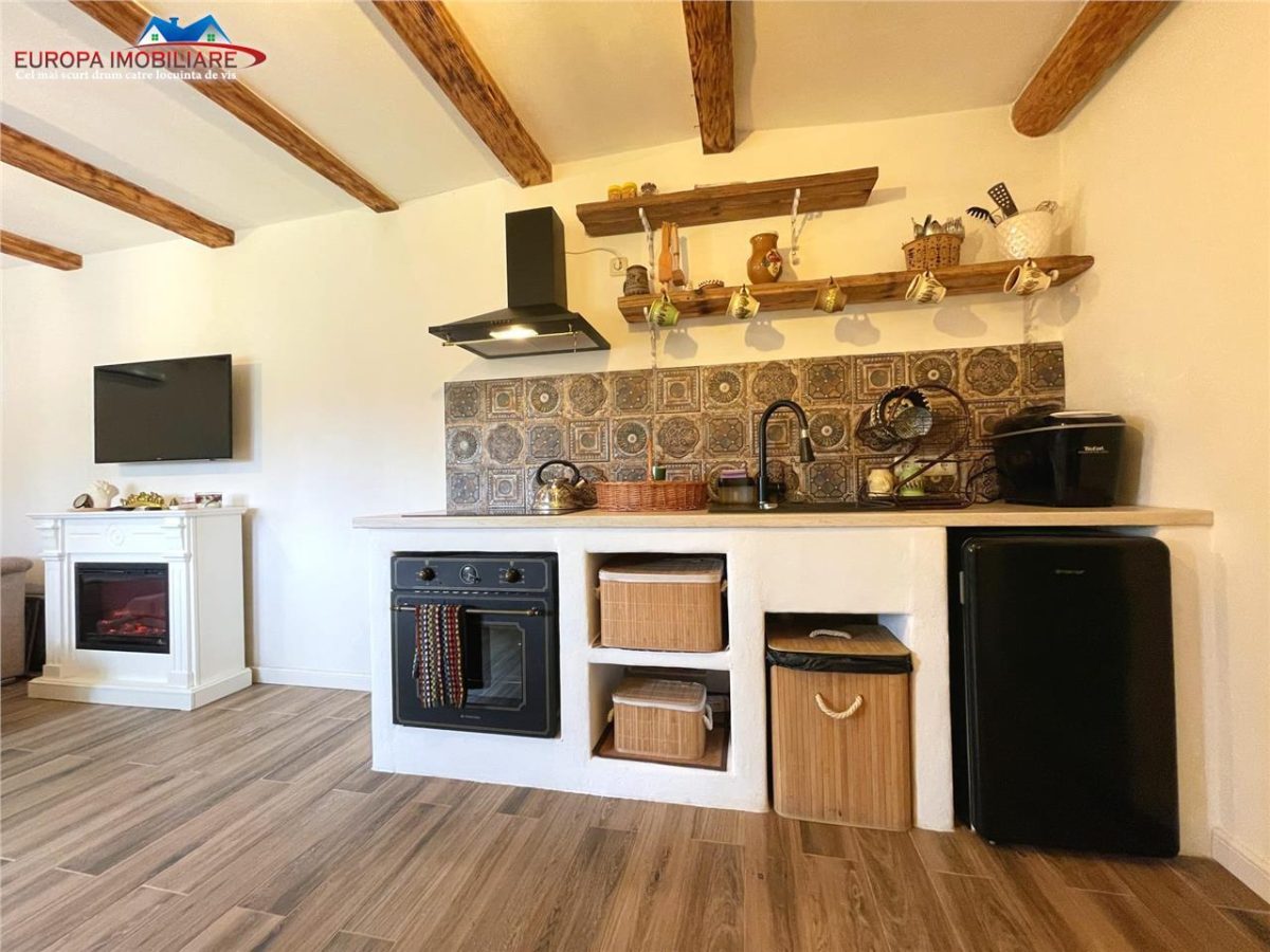 Casa de vanzare in Nufaru - foto 8