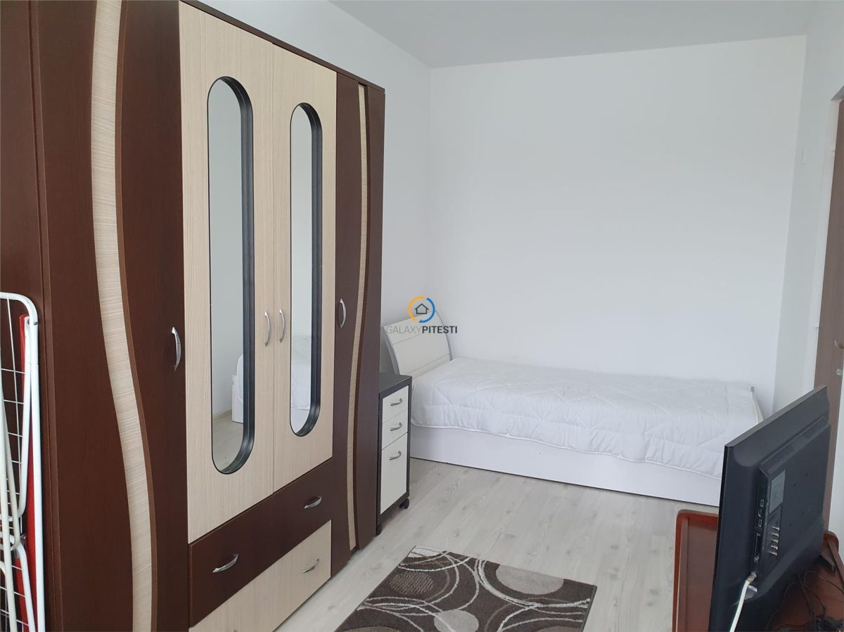 Închiriere apartament 4 camere Ultracentral - foto 5