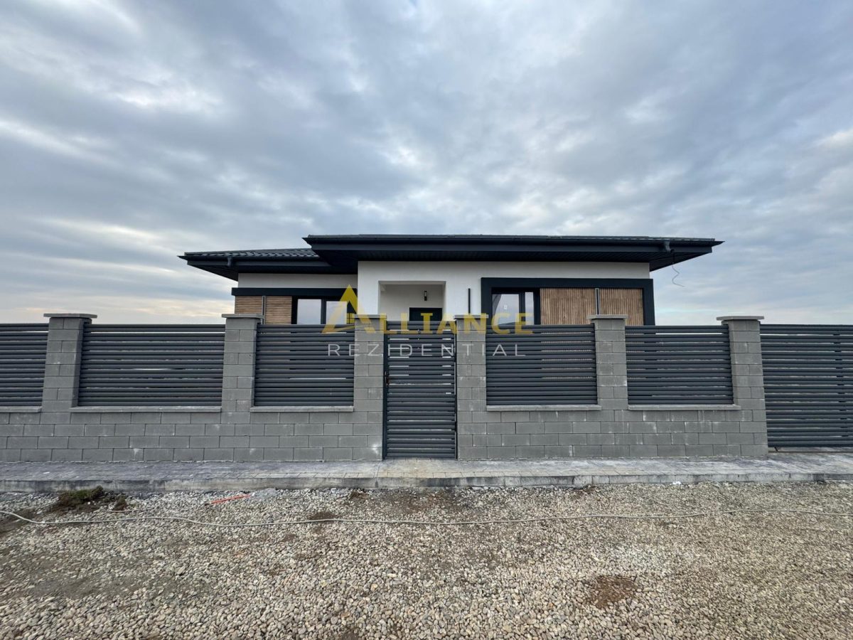 Casa individuala - 4 camere 2 bai - 375 mp teren - 5 minute STV - 