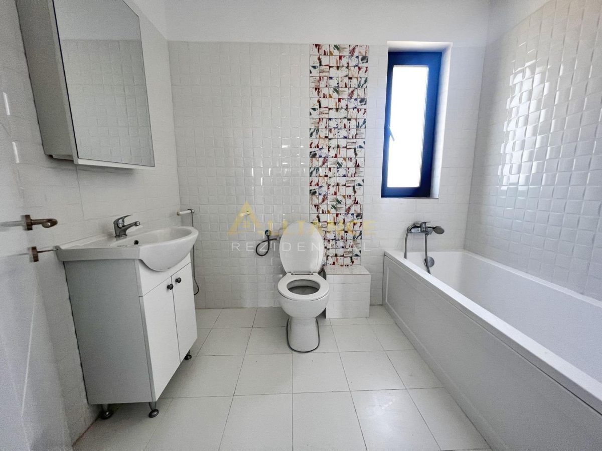 Casa tip duplex ~ 3 camere 2 bai ~ teren 210 mp ~ Acces facil - foto 2