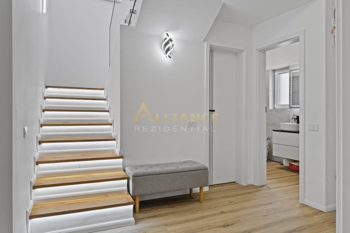 Casa individuala - P+1E+POD - 5 camere - 3 bai - 444 teren - Strada Miorita - foto 13