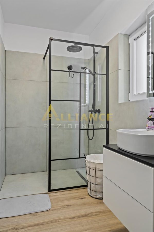 Casa individuala - P+1E+POD - 5 camere - 3 bai - 444 teren - Strada Miorita - foto 9