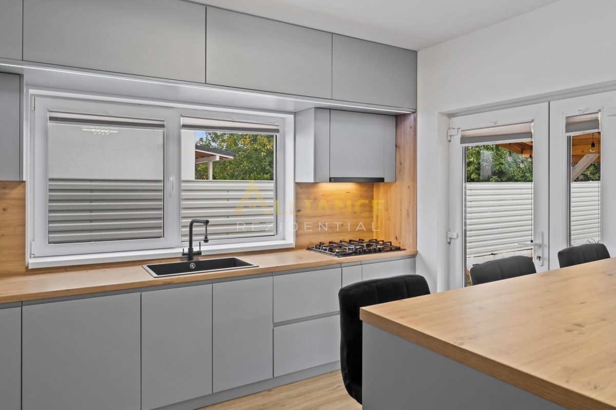 Casa individuala - P+1E+POD - 5 camere - 3 bai - 444 teren - Strada Miorita - foto 10