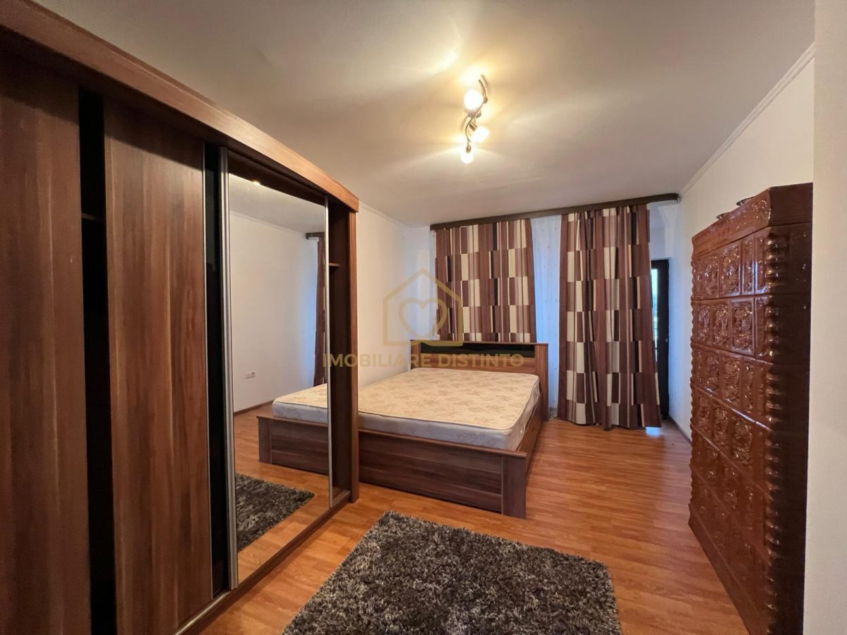 Casa cu 5 camere teren de 71 de ari - foto 2