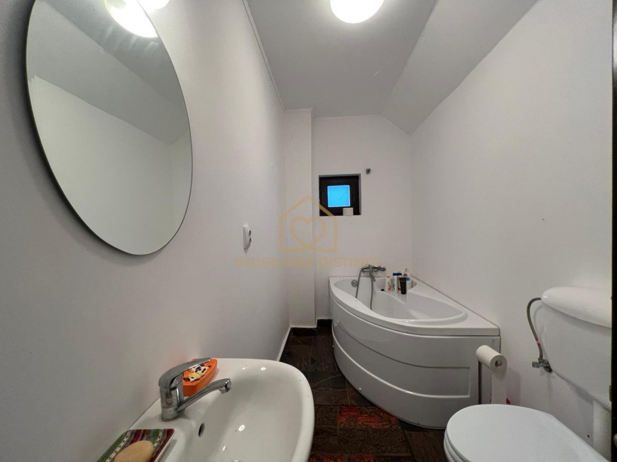 Casa cu 5 camere teren de 71 de ari - foto 11