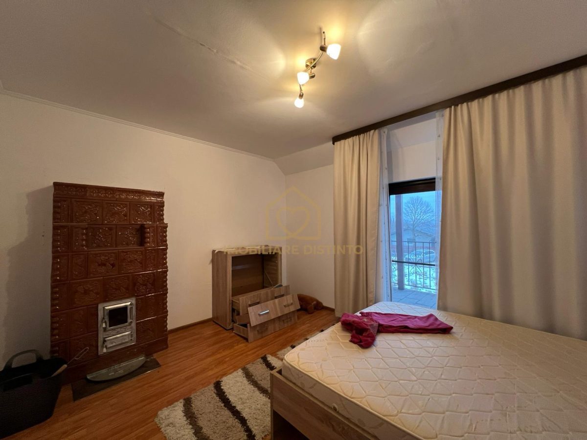 Casa cu 5 camere teren de 71 de ari - foto 15