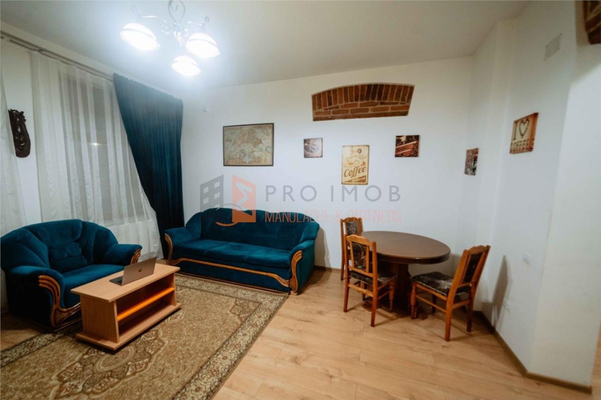 Apartament 3 camere cf 1 decomandat zona Centru - 