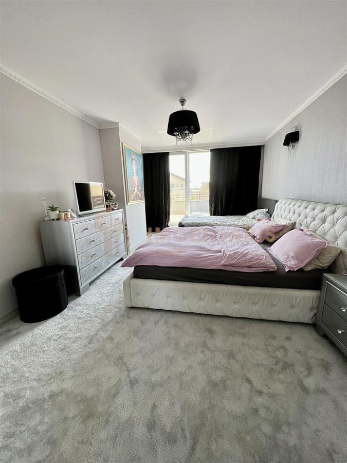 Penthouse de vanzare, zona Hotel Europa - foto 6