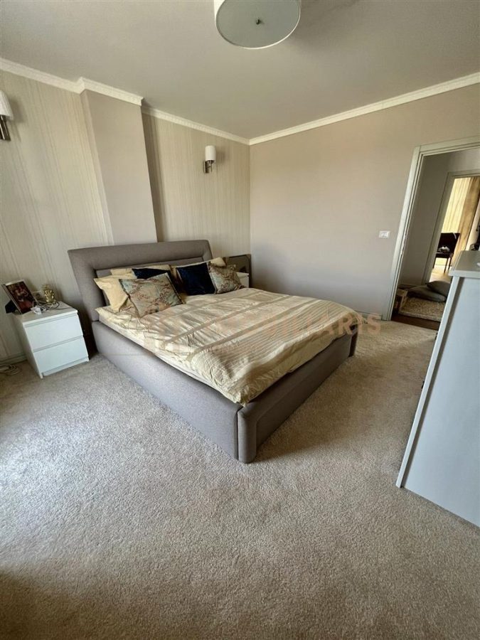 Penthouse de vanzare, zona Hotel Europa - foto 10