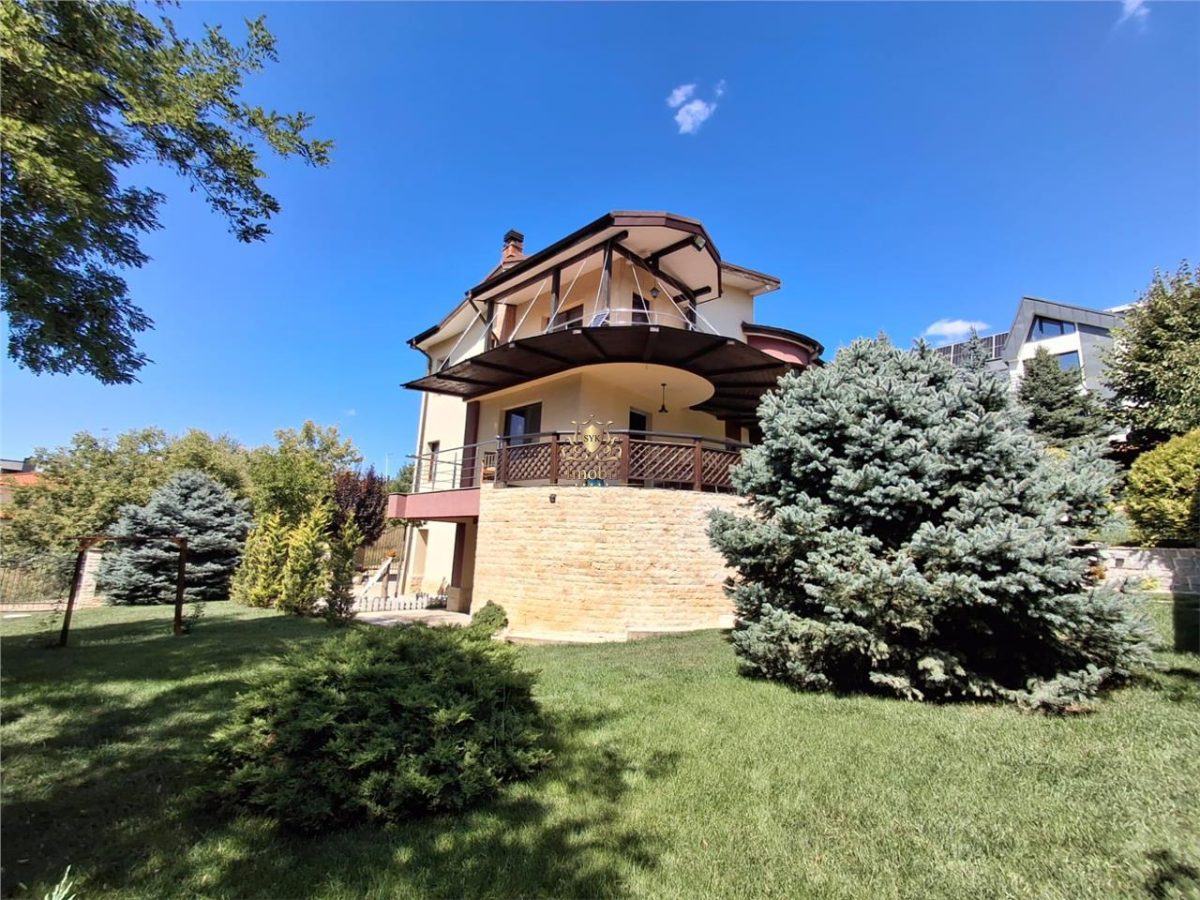 Vila eleganta -  proiect deosebit crama garaj sala de fitnes foisor si 825m teren Plopii fara sot Bucium.Comision 0! - foto 14