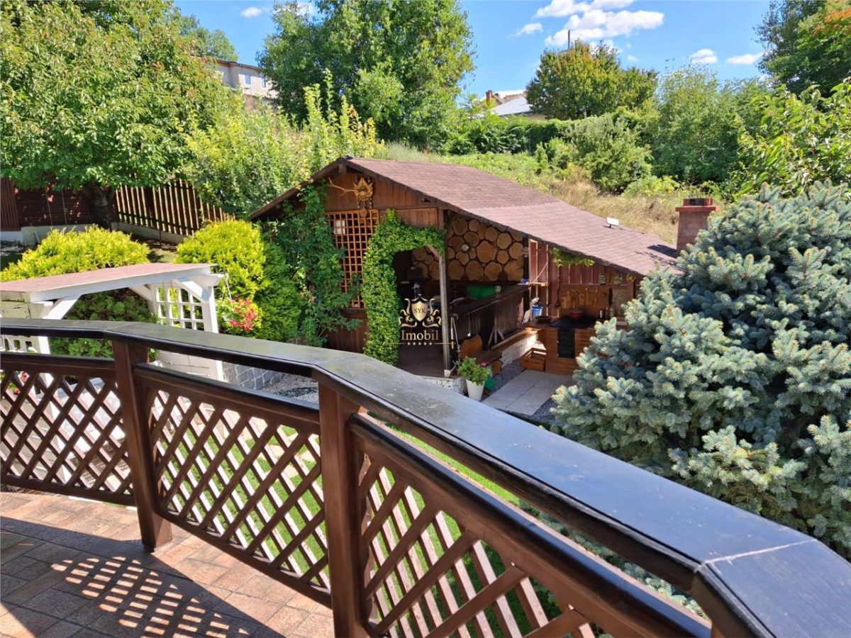 Vila eleganta -  proiect deosebit crama garaj sala de fitnes foisor si 825m teren Plopii fara sot Bucium.Comision 0! - foto 21